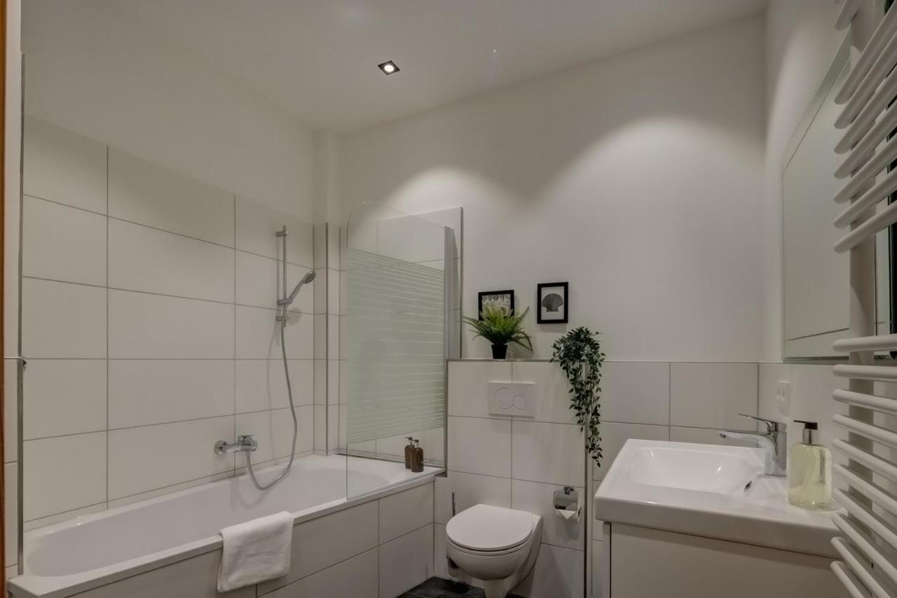 Kaza Guesthouse, Centrally Located 2 & 3 Bedroom Apartments In 奥格斯堡 外观 照片