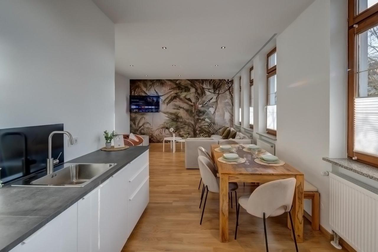 Kaza Guesthouse, Centrally Located 2 & 3 Bedroom Apartments In 奥格斯堡 外观 照片
