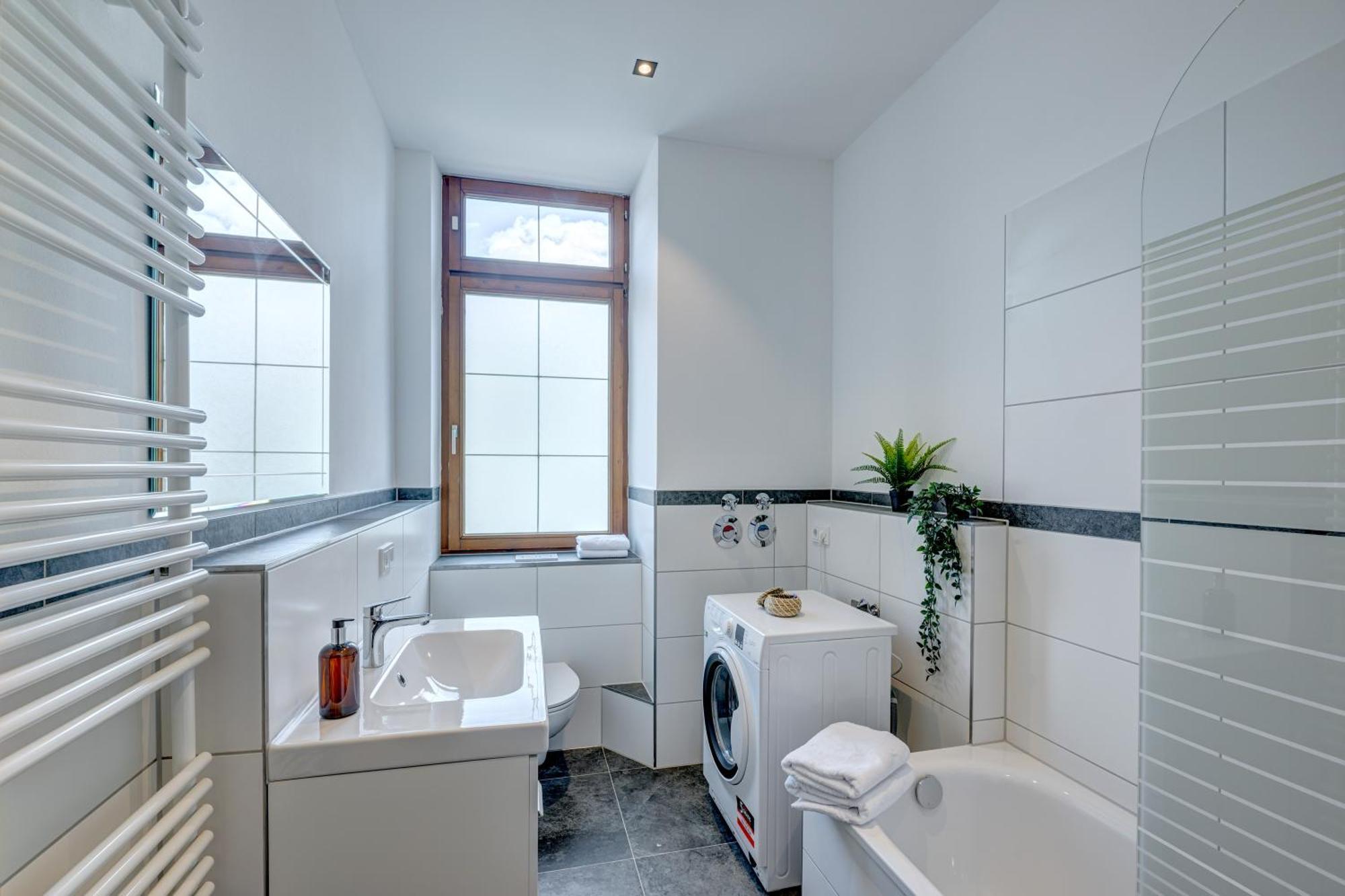 Kaza Guesthouse, Centrally Located 2 & 3 Bedroom Apartments In 奥格斯堡 外观 照片