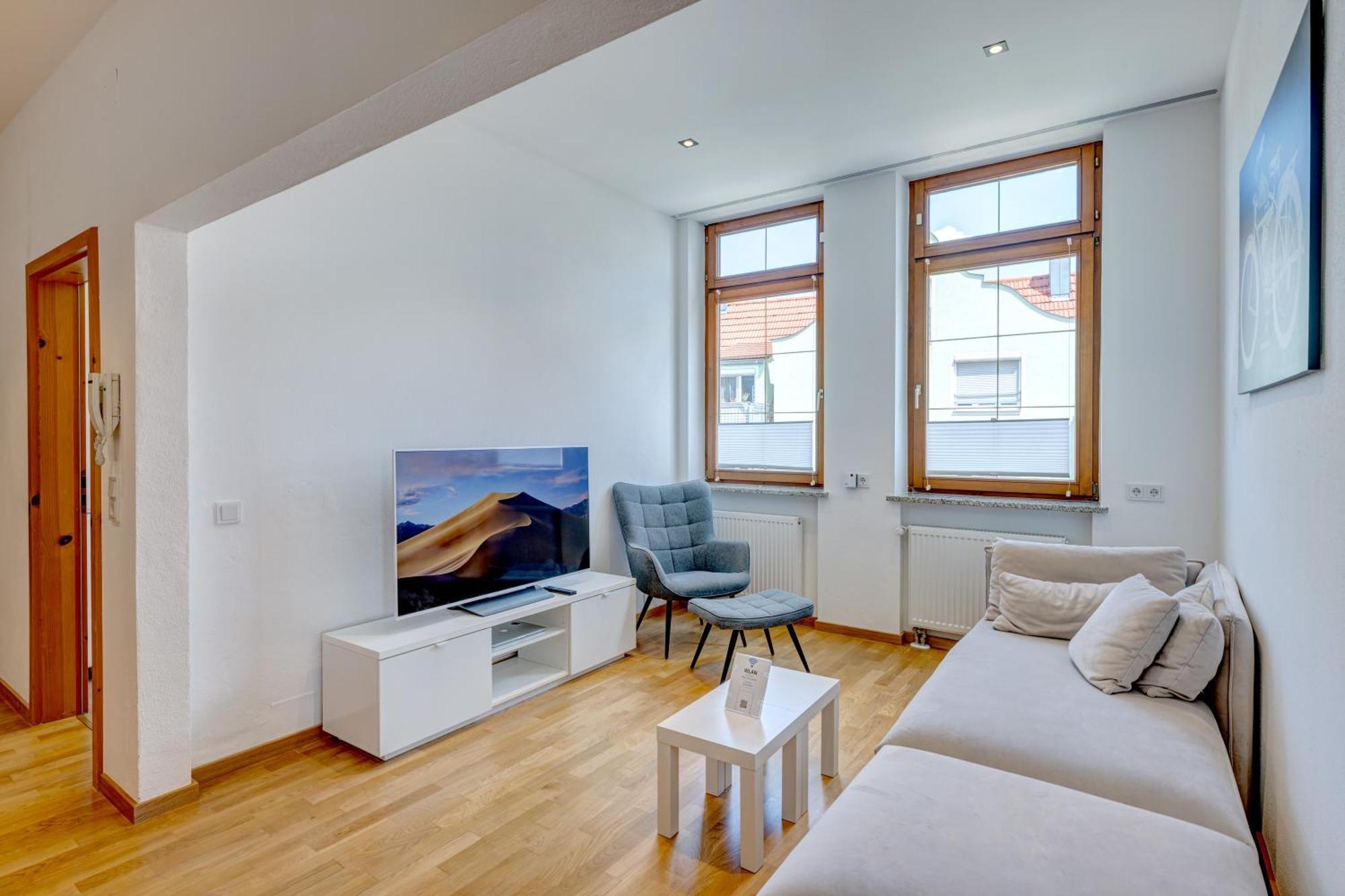 Kaza Guesthouse, Centrally Located 2 & 3 Bedroom Apartments In 奥格斯堡 外观 照片